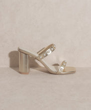 Load image into Gallery viewer, Lady Victoria | Pearl Strap Heel
