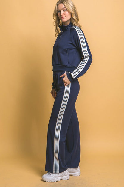 Effortless Run | Navy Blue Side Stripes Wide-leg Sweatpants