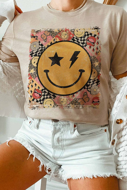 RetroTimes Happy Face | Graphic Tee