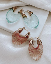 Load image into Gallery viewer, Warm Breeze | Peach Lucite Earrings

